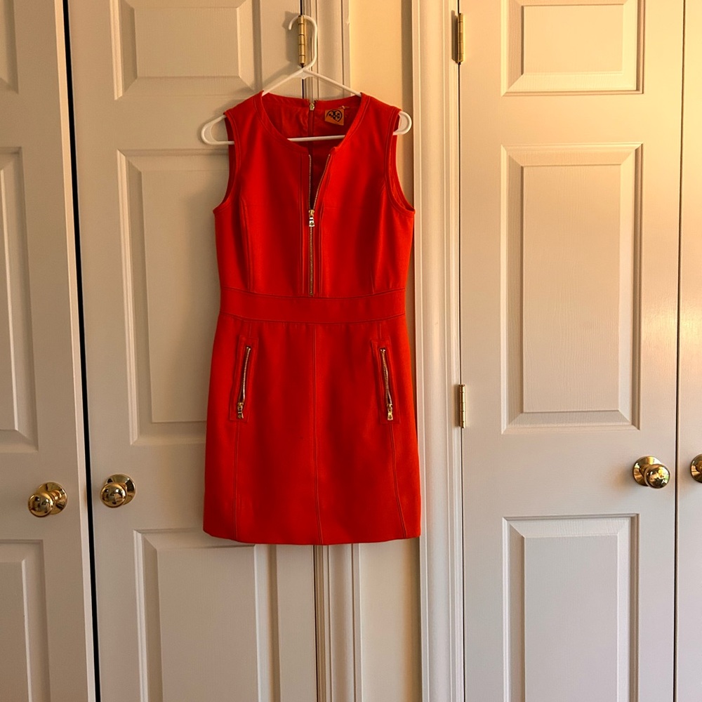 Red Sleeveless Zipper Dress